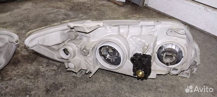 Фары toyota fielder