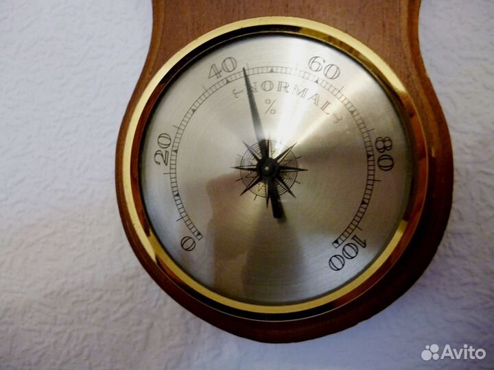 Метеостанция фрг. Барометр, гигрометр