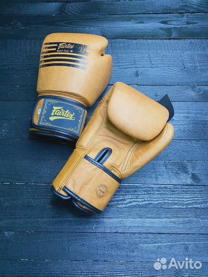 Перчатки для бокса (новые)