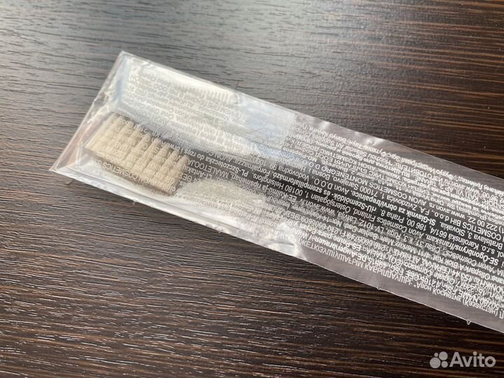 Щеточка для бровей и ресниц Avon