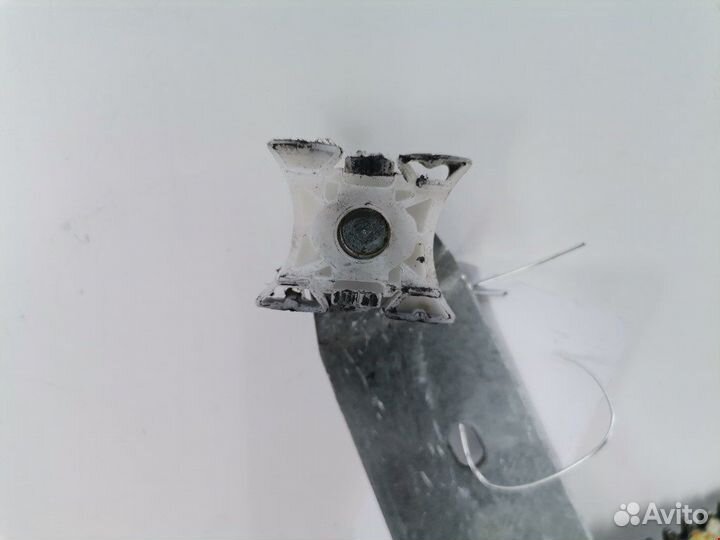 Стеклоподъемник для Volvo S60 1