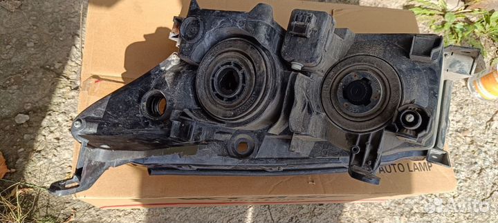 Фары на toyota rav 4