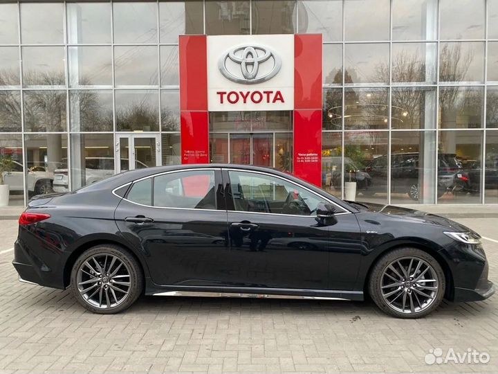 Toyota Camry 2.0 CVT, 2024