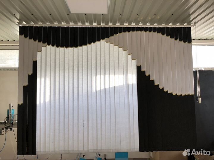 Вертикальные жалюзи модель бриз цвет голубой