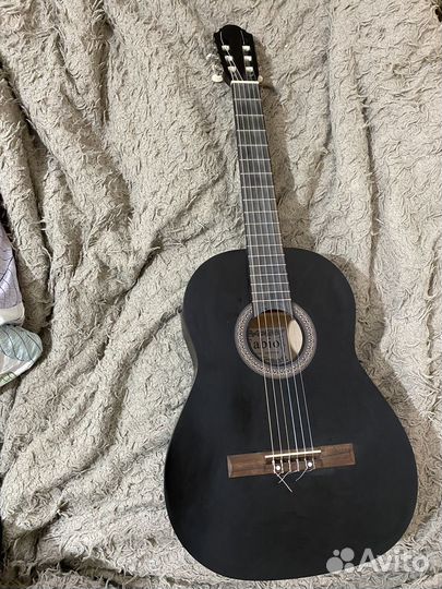 Классическая гитара Fabio