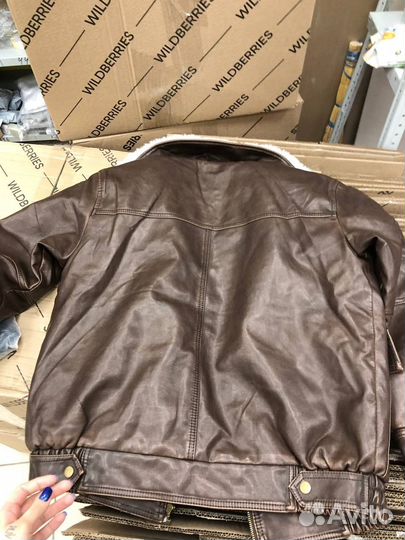 Кожаная куртка женская