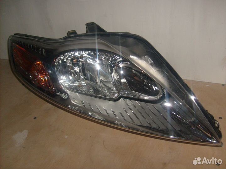 Фара правая оригинал галоген Ford Mondeo IV