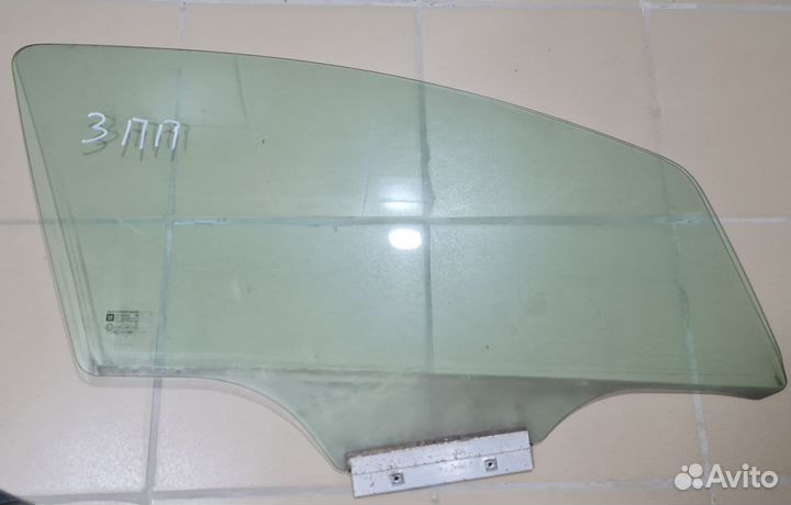 Стекло Opel Corsa D 2006-2010