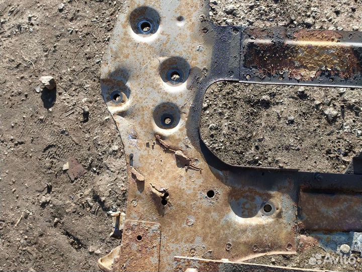 Передний подрамник peugeot 607