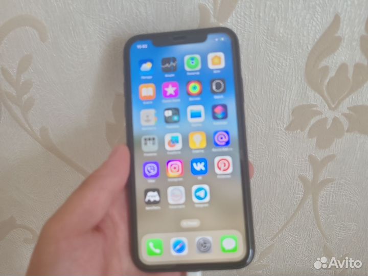 iPhone 11