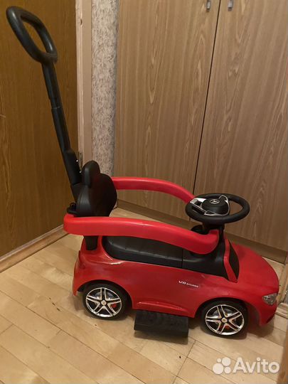 Детская машинка каталка с ручкой