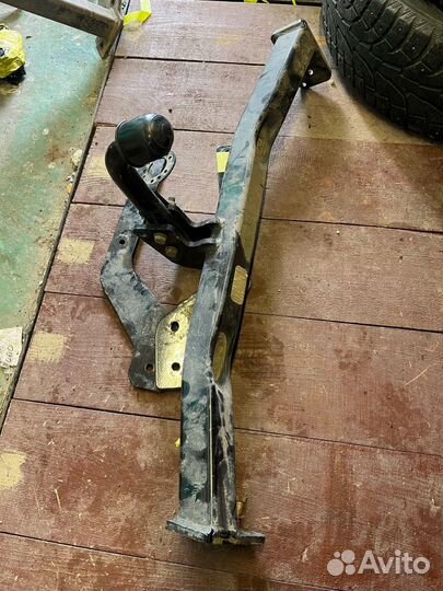 Фаркоп на Рено Аркана оригинал