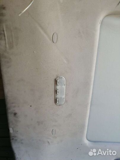 Подаю крышу понорама на Рено Меган2 хечбек