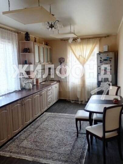 Дом 173 м² на участке 9 сот.