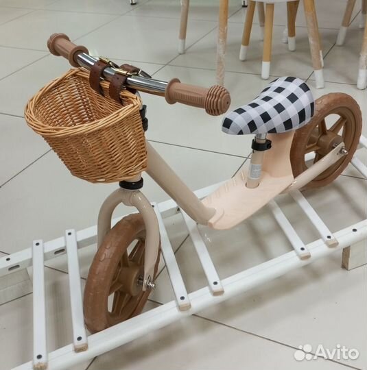 Беговел journey Happy Baby (beige plus)