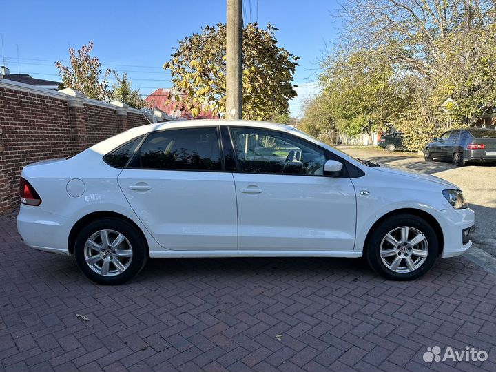 Volkswagen Polo 1.6 МТ, 2015, 77 000 км