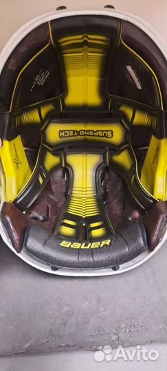Хоккейный шлем