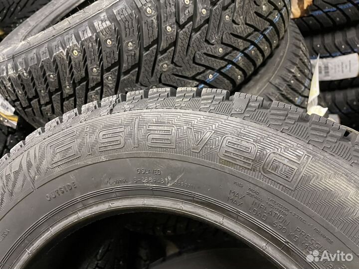 Gislaved Nord Frost 200 SUV 215/65 R16 102T