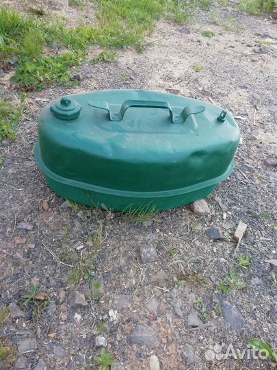 Продам канистру для моторной лодки