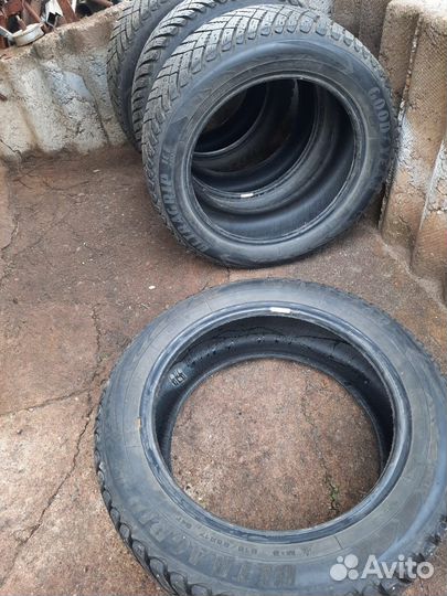 Goodyear Ultragrip Ice Arctic 215/55 R17