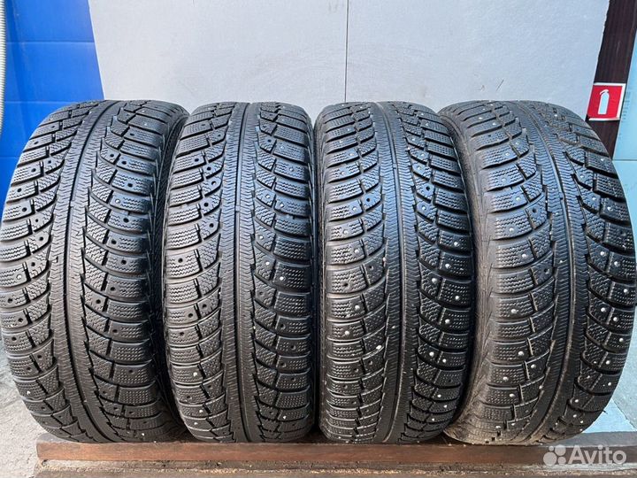 Gislaved Nord Frost 5 215/55 R16