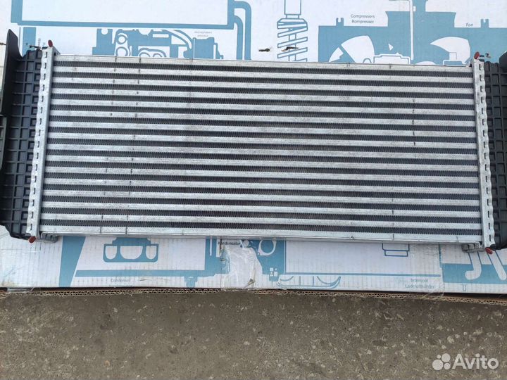 Радиатор интеркулера Mercedes GL W164 1645000000