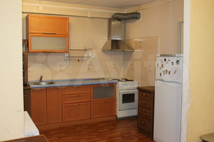 3-к. квартира, 75 м², 1/12 эт.