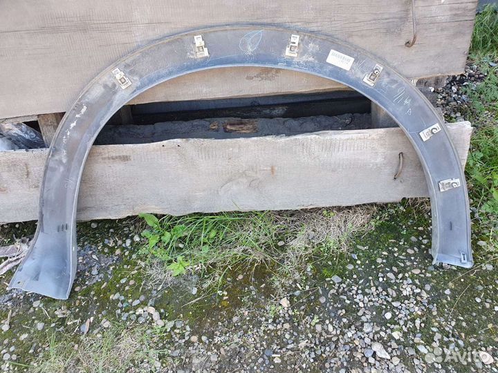 Накладка крыла задняя левая Infiniti qx56 qx80