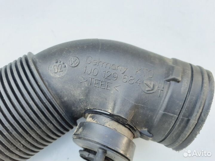 Гофра воздушного фильтра Skoda Octavia A4 Golf 4