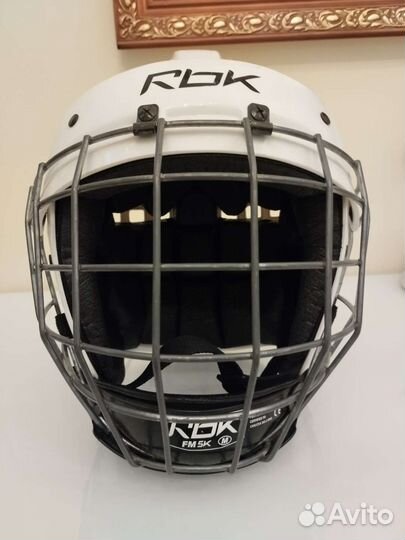 Шлем хоккейный reebok