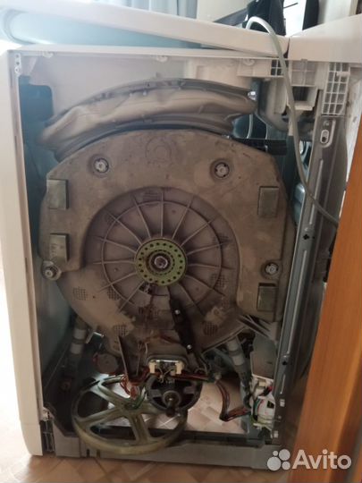 Стиральная машина с вертикальной загрузкой