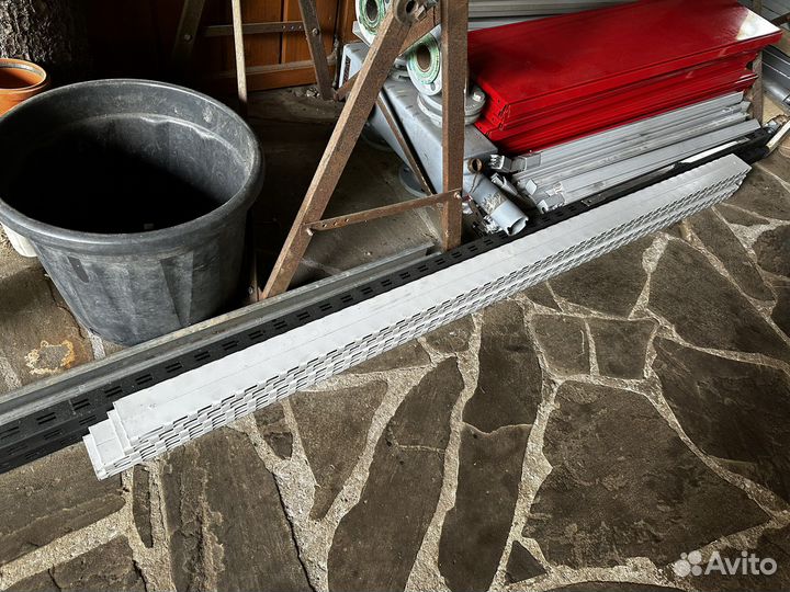 Стойка перфорированная для стеллажа 190 см 4 шт