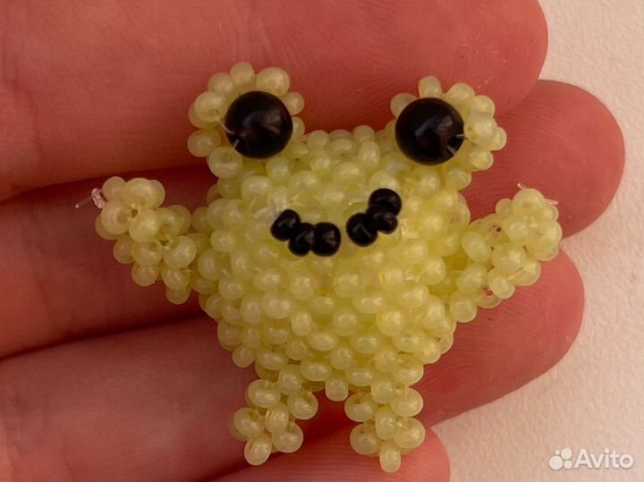 Жабка из бисера