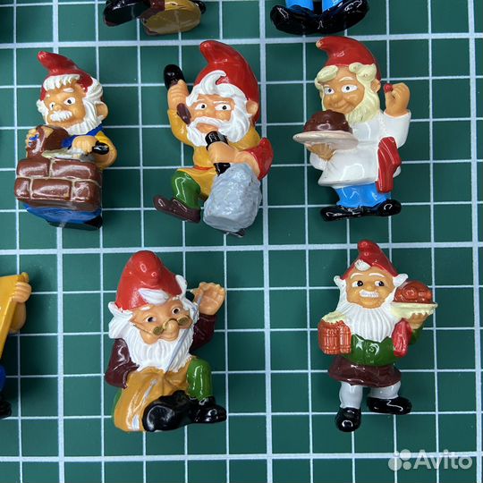 Киндер серия Гномы мастеровые