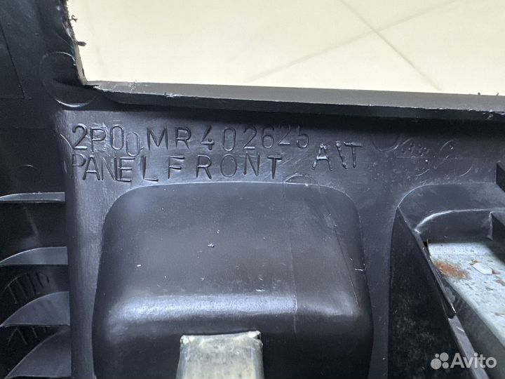 Центральная консоль Mitsubishi Pajero 3