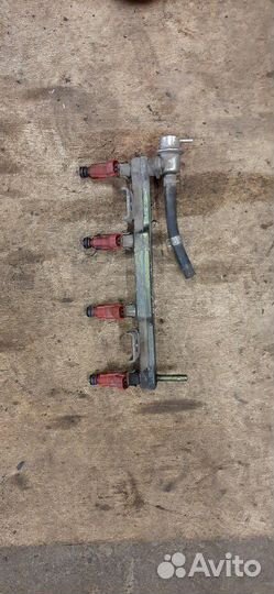 Форсунка топливная Nissan Primera P11 Almera n16