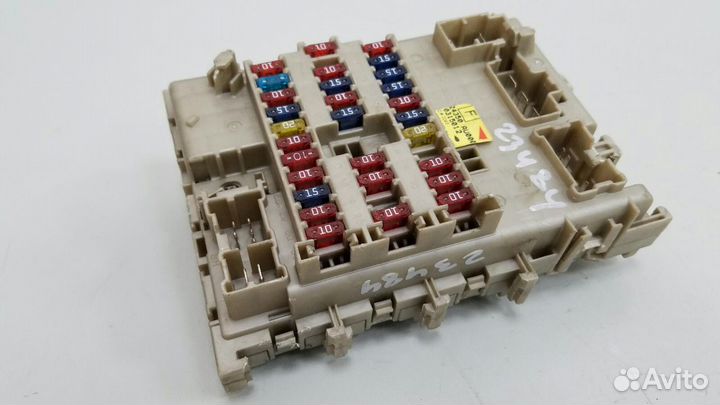 Блок предохранителей Nissan Primera P12 QR20DE