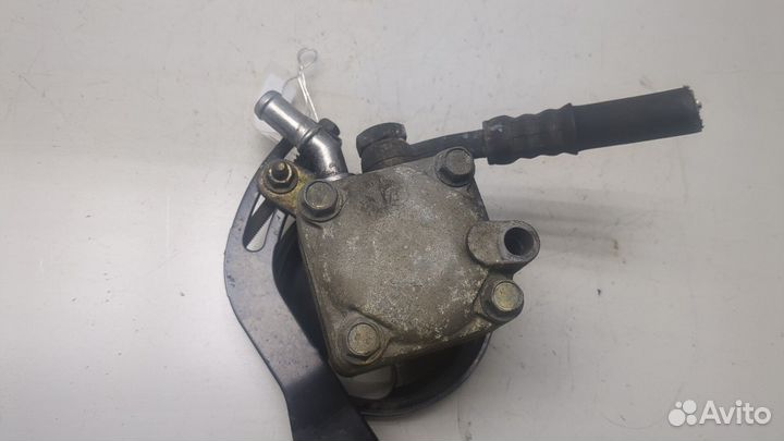 Гур Nissan Almera N16, 2004