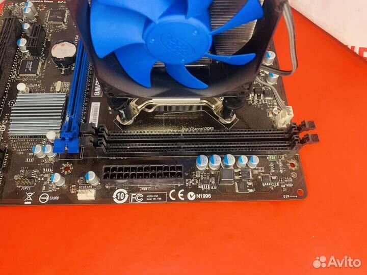 Материнская плата 1155 MSI H61M-P32/W8 + i3 3220