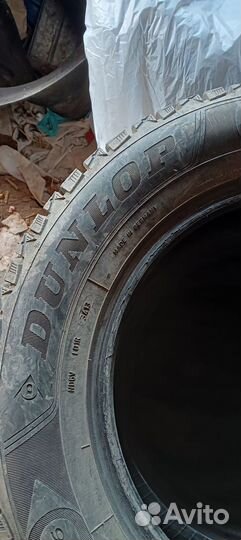 Dunlop Ice Touch 215/65 R16