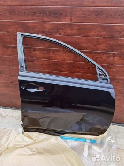 Дверь передняя правая Toyota Rav4 12-18