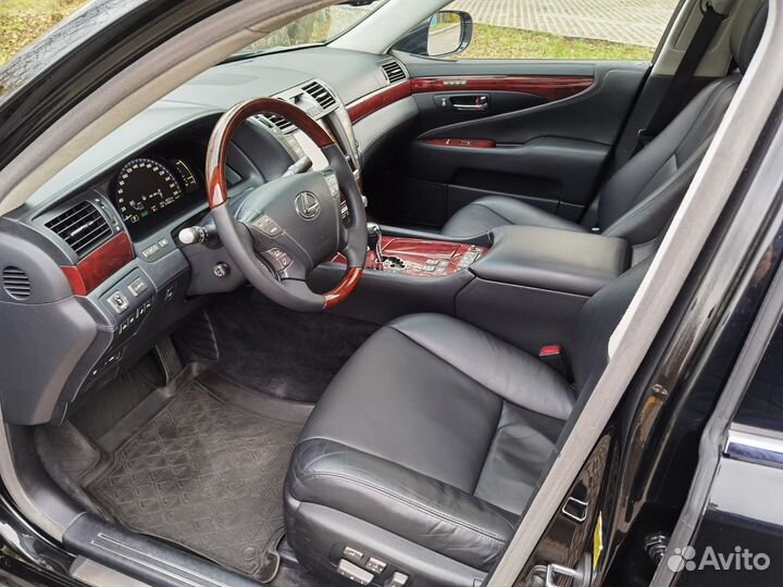 Lexus LS 5.0 CVT, 2010, 214 600 км