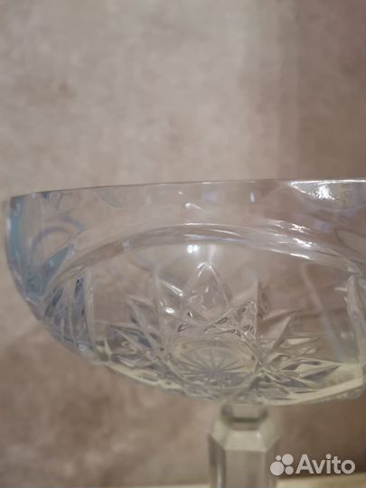 Ваза хрустальная