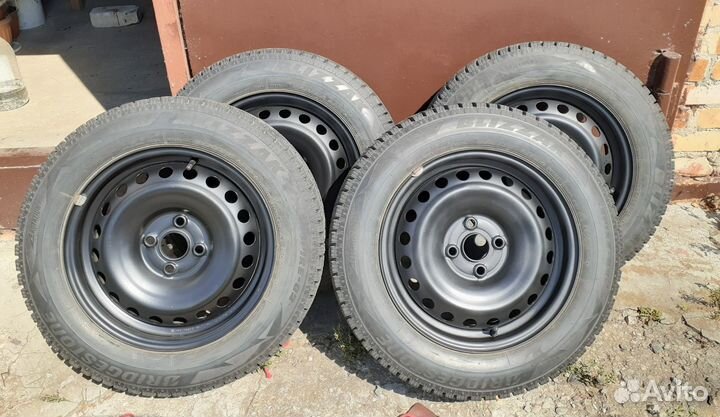 Bridgestone Blizzak Spike-02 185/65 R15 88T