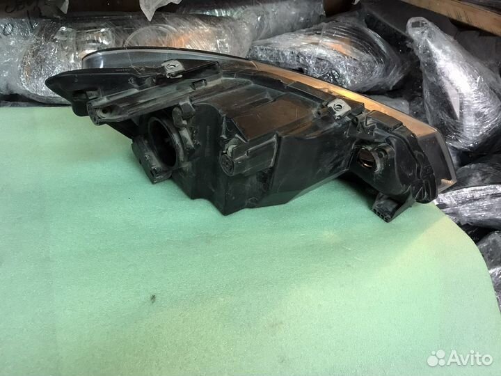 Фара левая и правая Volkswagen Polo 5 оригинал