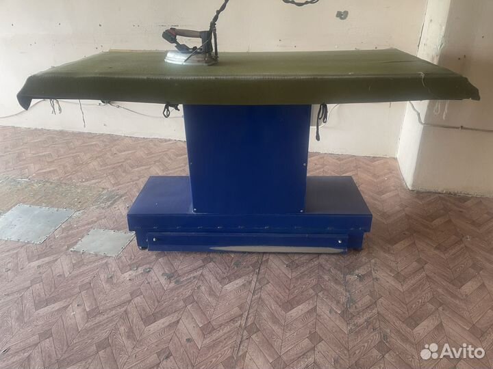 Гладильный стол утюжный стол