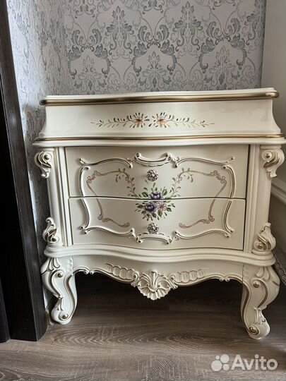 Спальный гарнитур