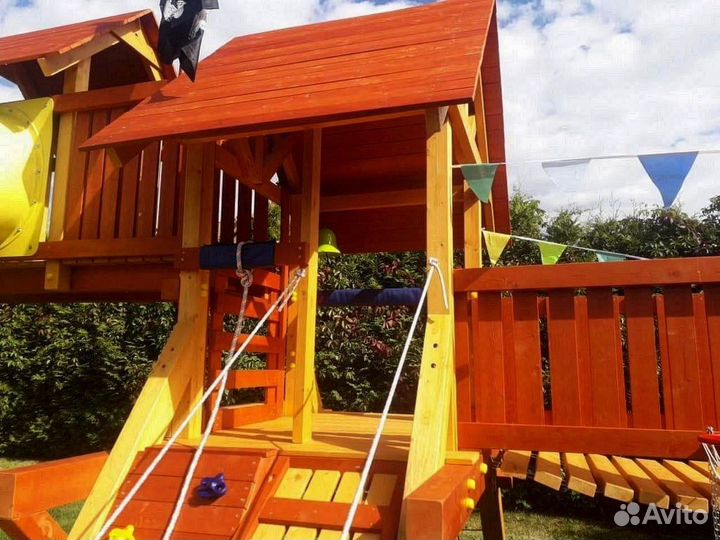 Детская иговая площадка винтовая горка-труба