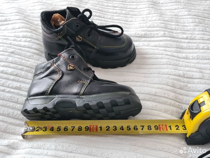 Ботинки детские (новые)