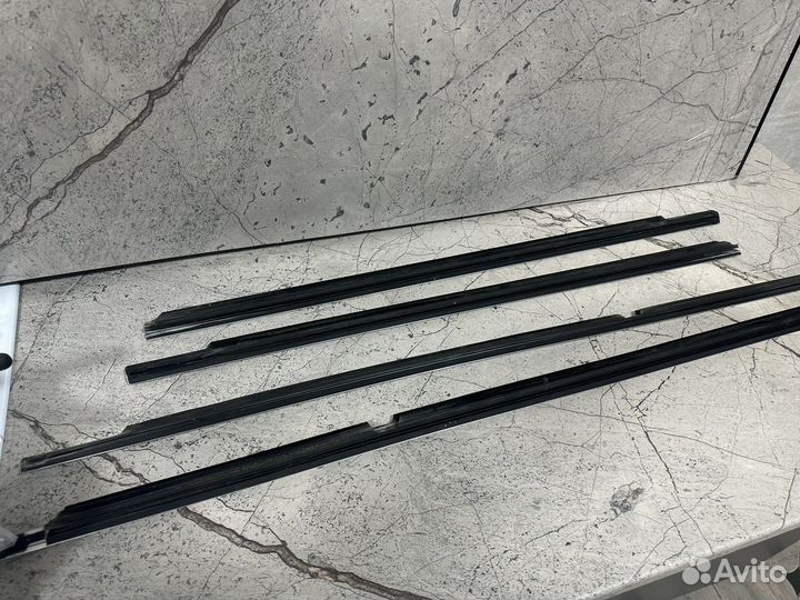 Молдинги на двери w212